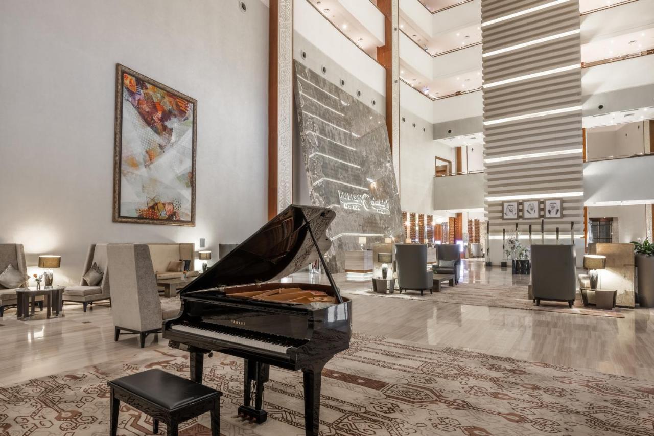 Bay La Sun Hotel And Marina - Emaar King Abdullah Economic City Exteriör bild The lobby of the hotel