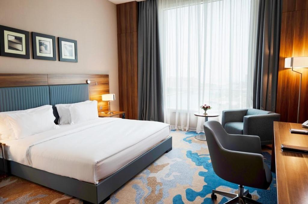 Bay La Sun Hotel And Marina - Emaar King Abdullah Economic City Exteriör bild A room at the hotel